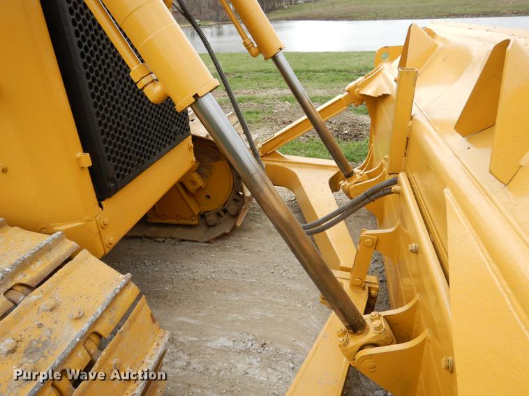 image for item DY9805 1994 Caterpillar D6H XL Series II dozer