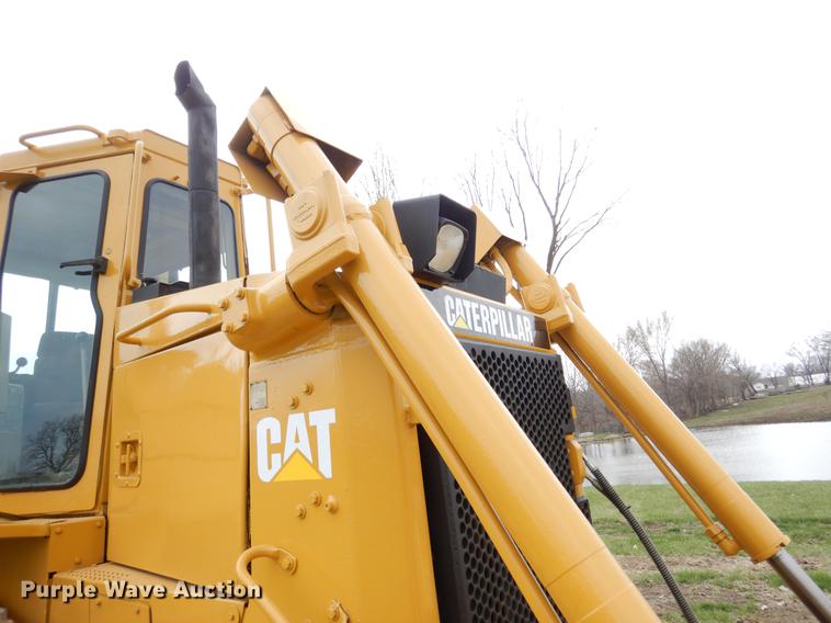 image for item DY9805 1994 Caterpillar D6H XL Series II dozer