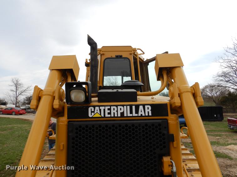 image for item DY9805 1994 Caterpillar D6H XL Series II dozer