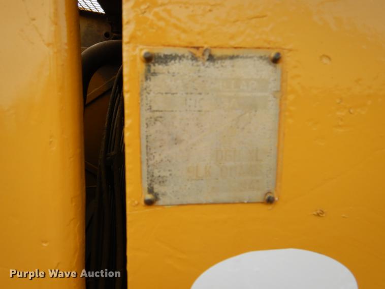 image for item DY9805 1994 Caterpillar D6H XL Series II dozer