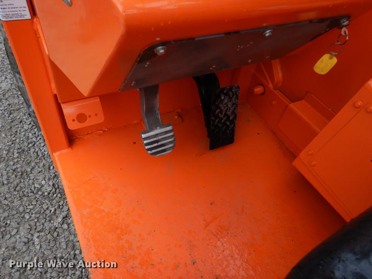 image for item DY9811 Xtreme XR842 telehandler