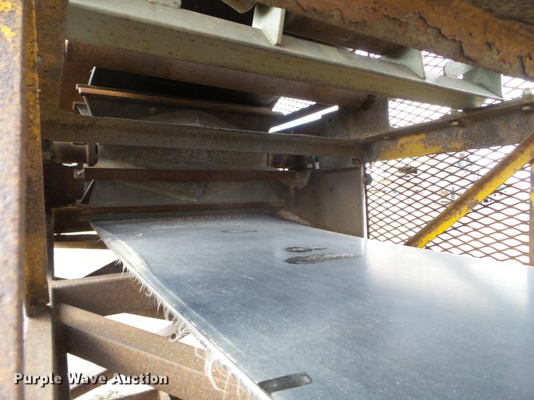 image for item EJ9027 Kolman 24X70 stacking conveyor