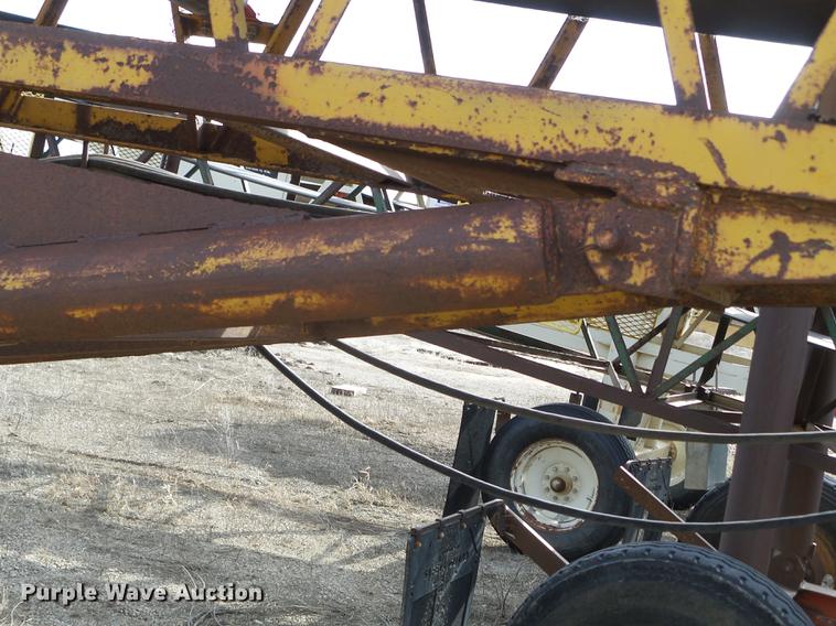 image for item EJ9027 Kolman 24X70 stacking conveyor