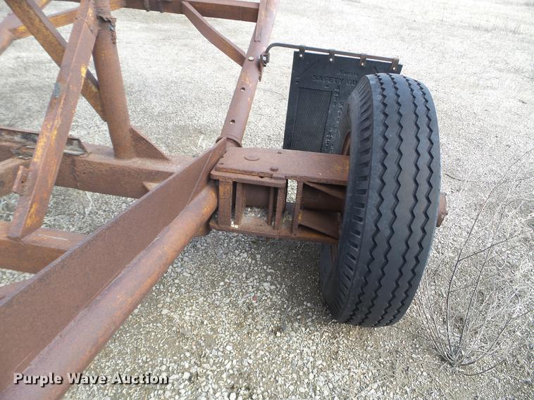 image for item EJ9027 Kolman 24X70 stacking conveyor