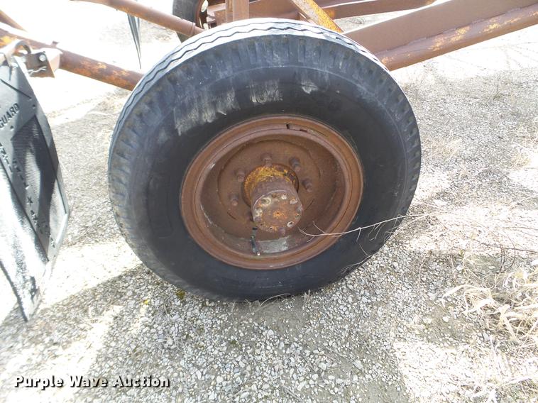 image for item EJ9027 Kolman 24X70 stacking conveyor