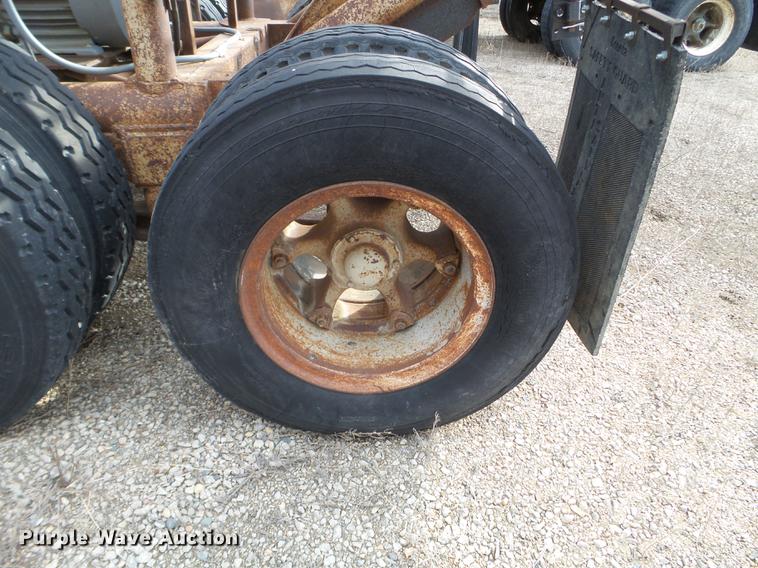 image for item EJ9031 Stacking conveyor