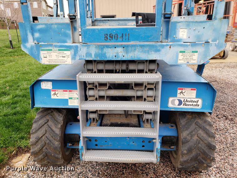 image for item EK9027 Genie GS-3268RT scissor lift
