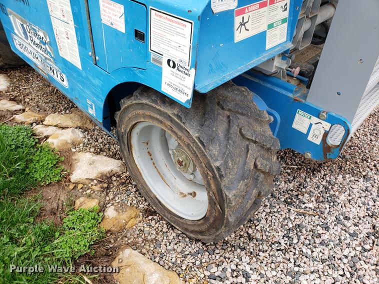 image for item EK9027 Genie GS-3268RT scissor lift