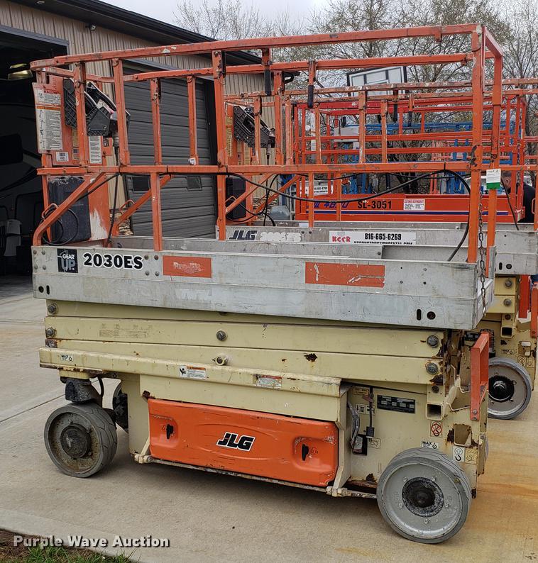 image for item EK9028 2004 JLG 2030ES scissor lift