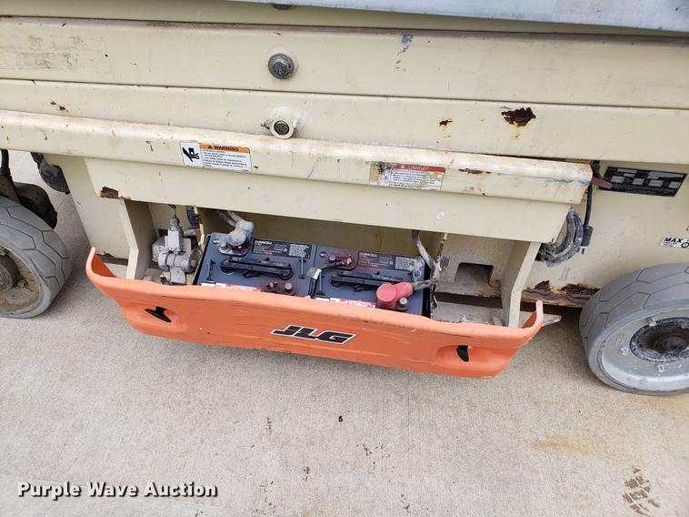 image for item EK9028 2004 JLG 2030ES scissor lift