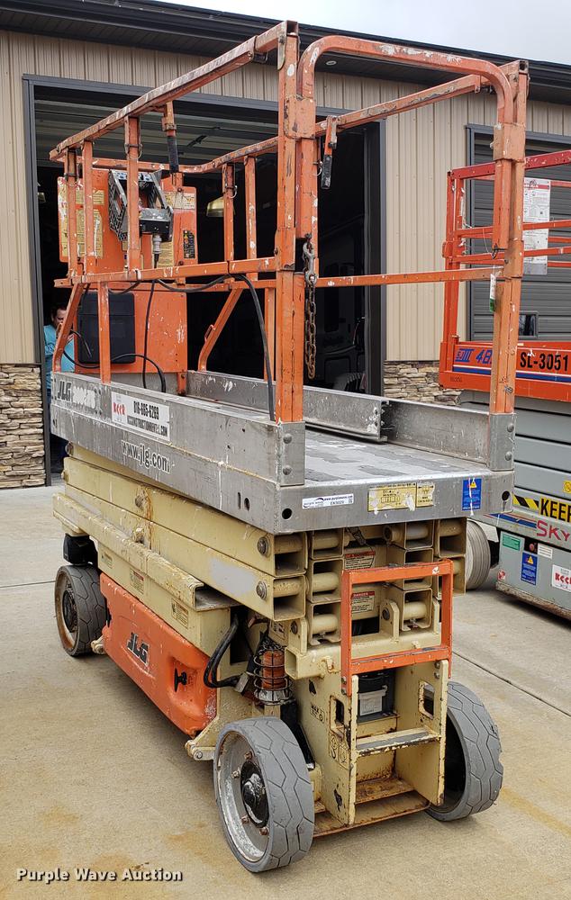 image for item EK9029 2004 JLG 2030ES scissor lift
