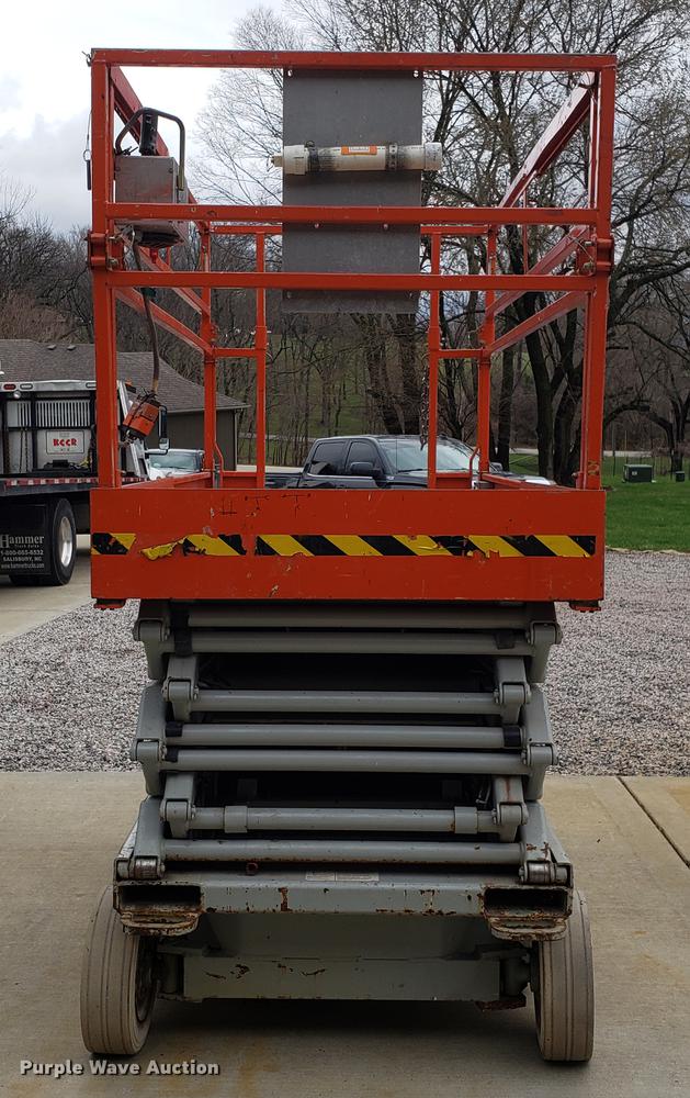 image for item EK9030 1998 Sky Jack SJIII 4830 scissor lift