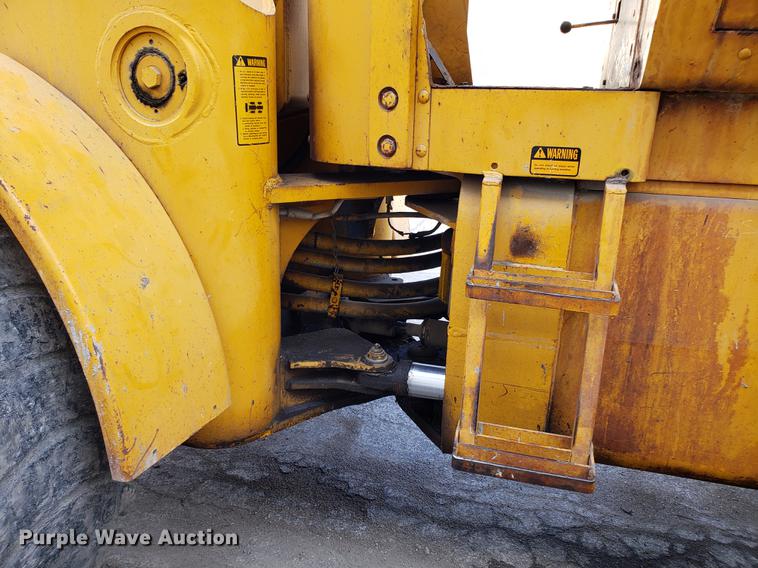 image for item EN9802 1973 John Deere 644B wheel loader