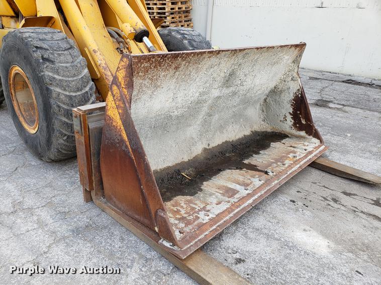 image for item EN9802 1973 John Deere 644B wheel loader