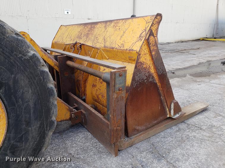 image for item EN9802 1973 John Deere 644B wheel loader