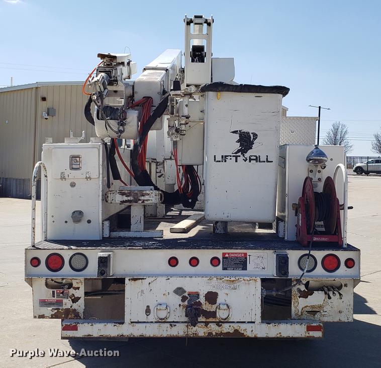 image for item EN9812 2010 Kenworth T370 bucket truck