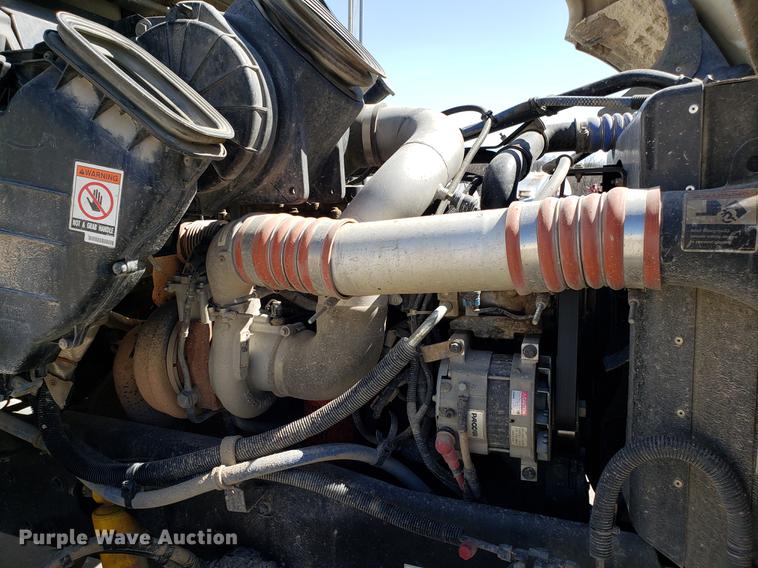 image for item EN9812 2010 Kenworth T370 bucket truck