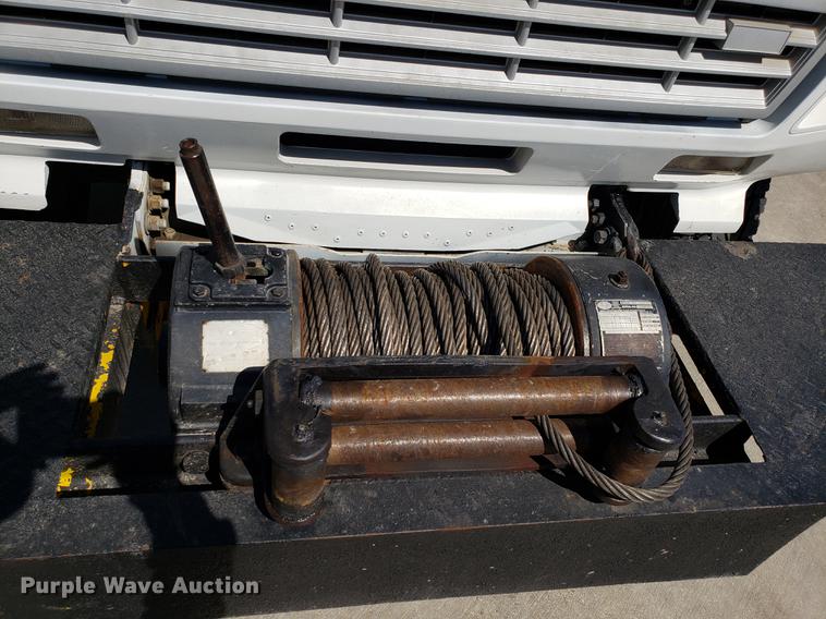 image for item EN9813 1989 Ford F700 drilling rig truck