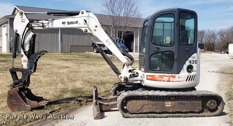 image for item EN9815 2008 Bobcat 435 mini excavator