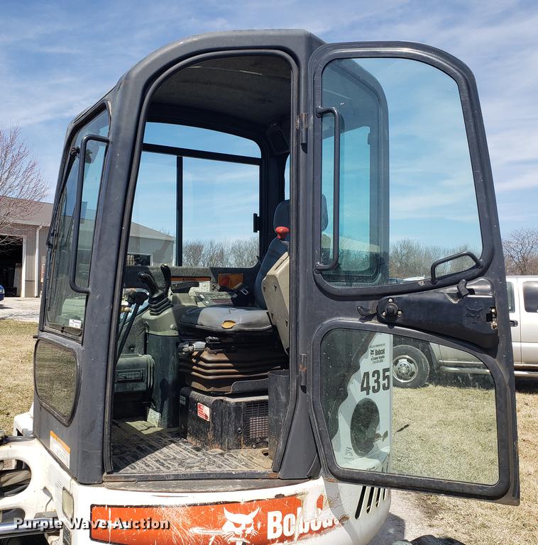 image for item EN9815 2008 Bobcat 435 mini excavator