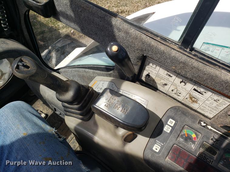 image for item EN9815 2008 Bobcat 435 mini excavator