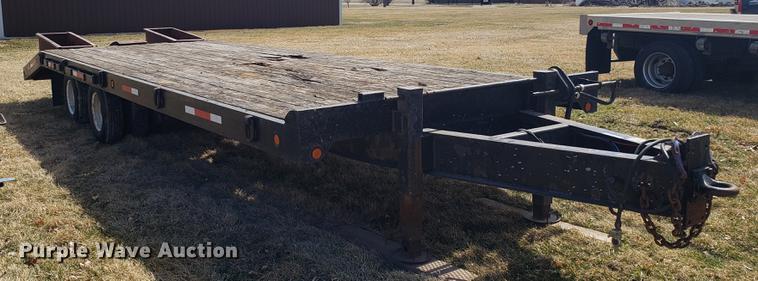 image for item EN9820 2001 Townstar T20 equipment trailer