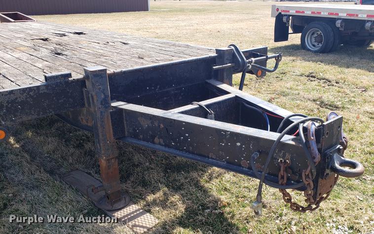 image for item EN9820 2001 Townstar T20 equipment trailer