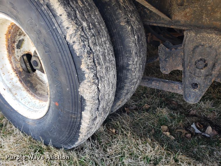 image for item EN9820 2001 Townstar T20 equipment trailer