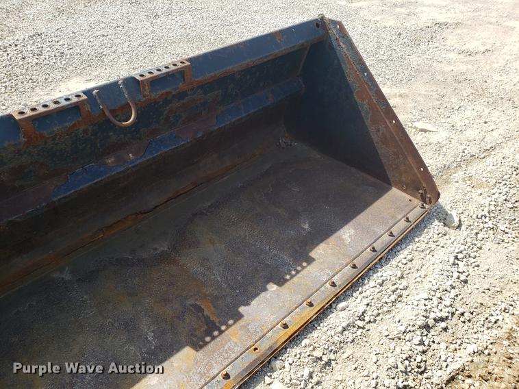 image for item EN9822 Skid steer snow bucket