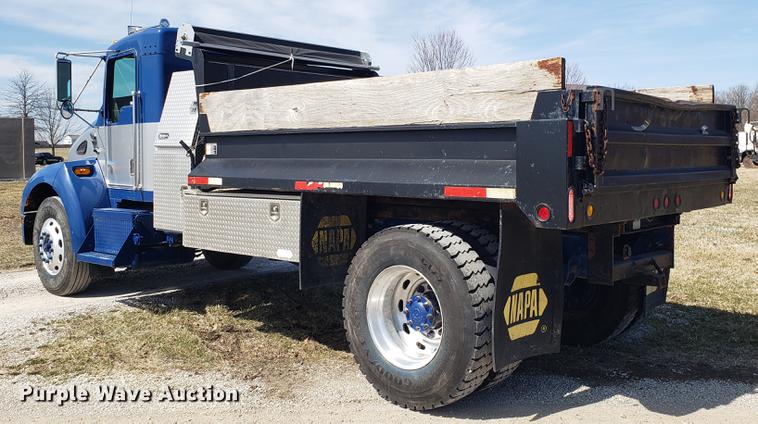 image for item EN9823 2002 Kenworth T300 dump truck