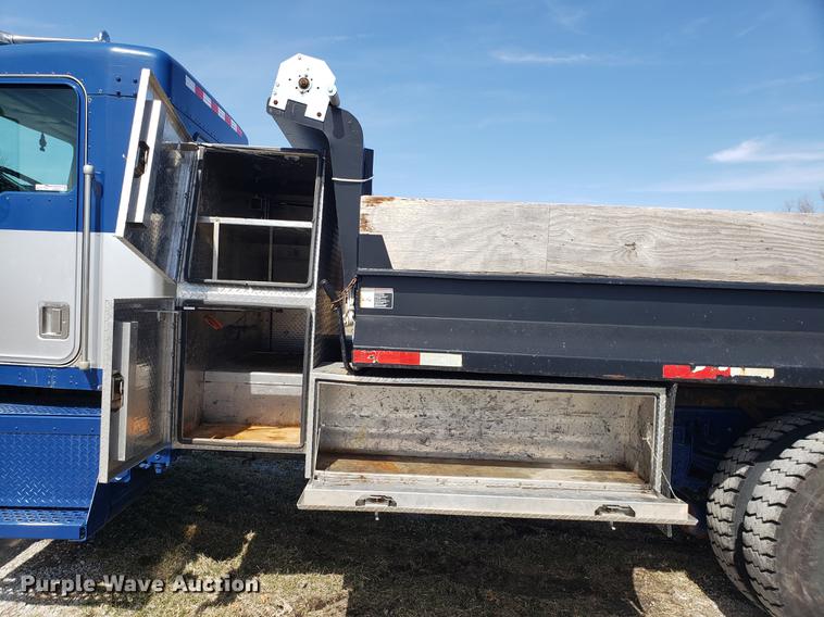 image for item EN9823 2002 Kenworth T300 dump truck