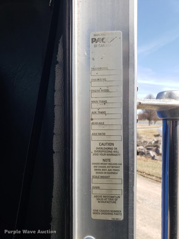 image for item EN9823 2002 Kenworth T300 dump truck