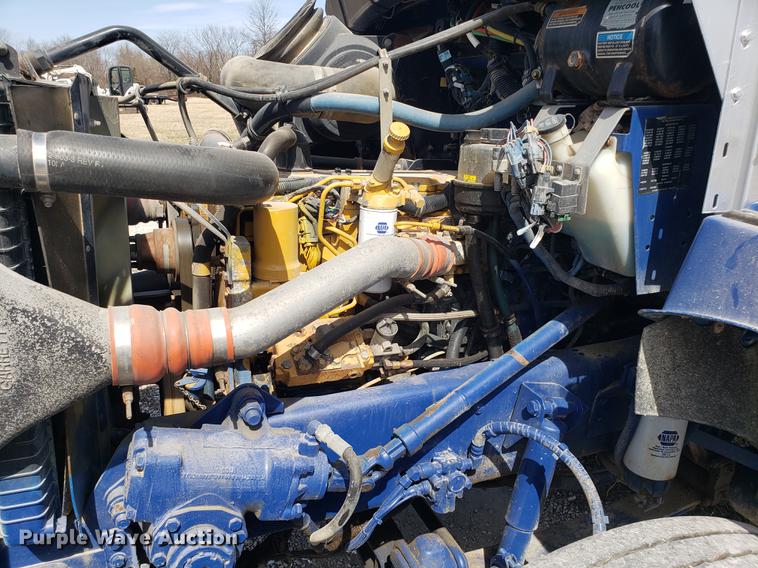 image for item EN9823 2002 Kenworth T300 dump truck