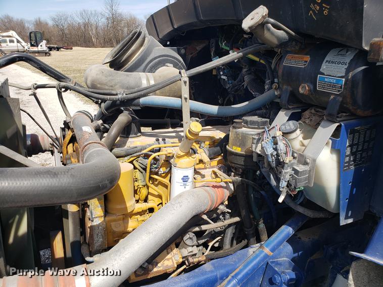 image for item EN9823 2002 Kenworth T300 dump truck