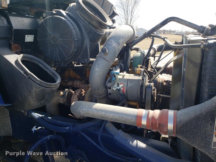 image for item EN9823 2002 Kenworth T300 dump truck