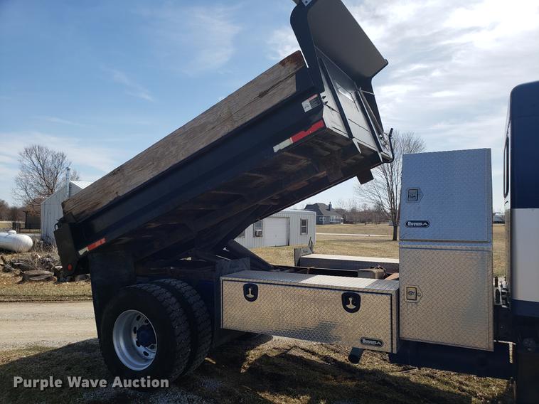 image for item EN9823 2002 Kenworth T300 dump truck