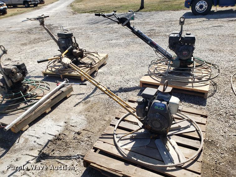 image for item EN9824 (4) concrete trowels