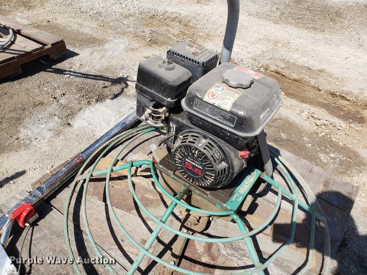 image for item EN9824 (4) concrete trowels