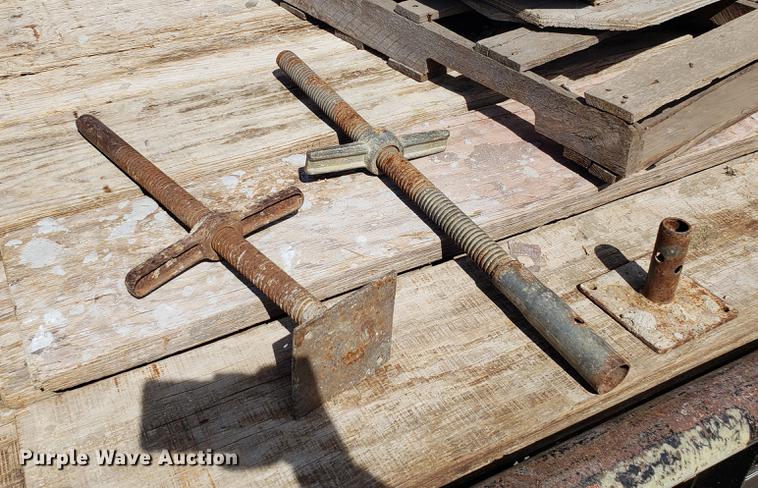 image for item EN9826 Scaffold accessories