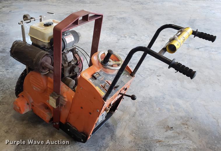 image for item EN9830 Clipper concrete saw