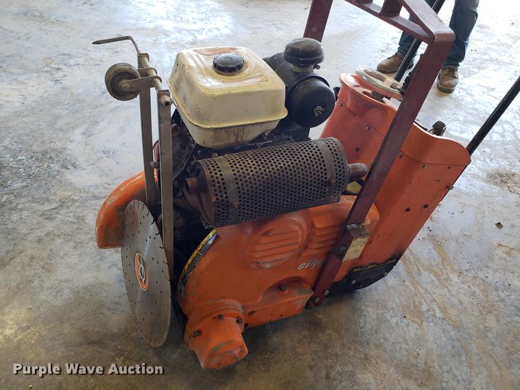 image for item EN9830 Clipper concrete saw