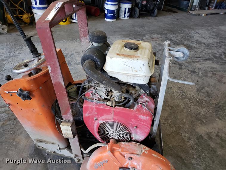 image for item EN9830 Clipper concrete saw