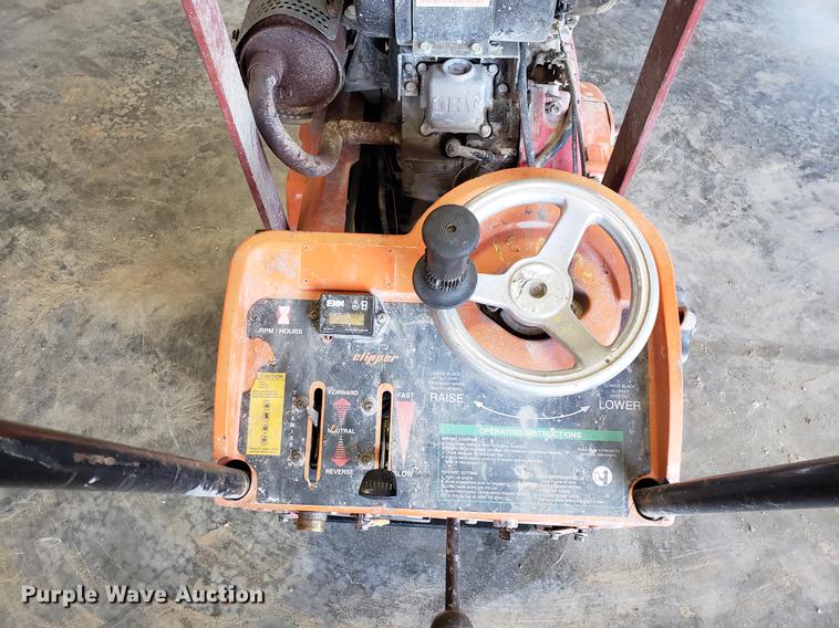 image for item EN9830 Clipper concrete saw