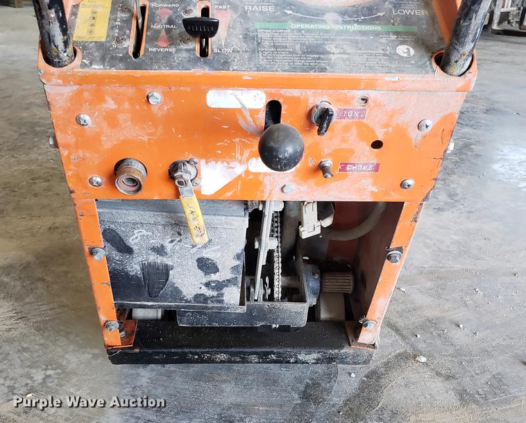 image for item EN9830 Clipper concrete saw