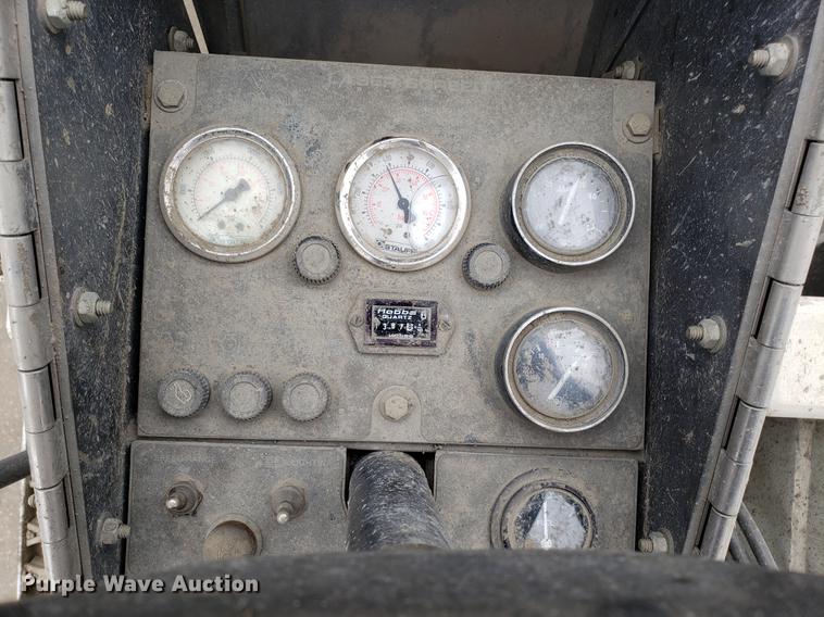 image for item EN9858 1999 Somero S100 laser screed