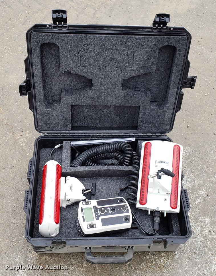 image for item EN9858 1999 Somero S100 laser screed