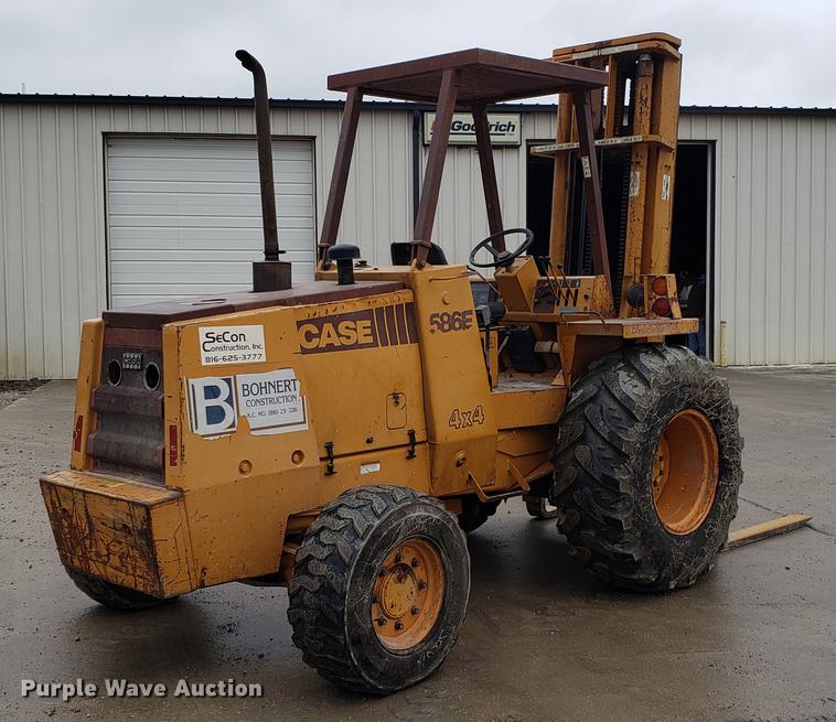 image for item EN9860 Case 586E Construction King forklift