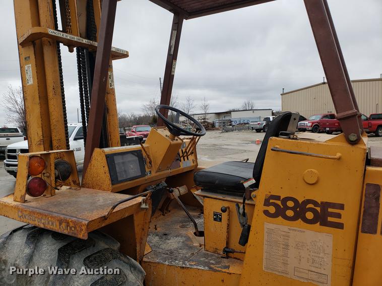 image for item EN9860 Case 586E Construction King forklift