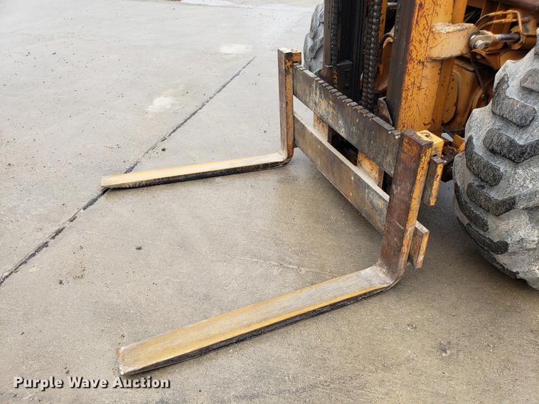 image for item EN9860 Case 586E Construction King forklift