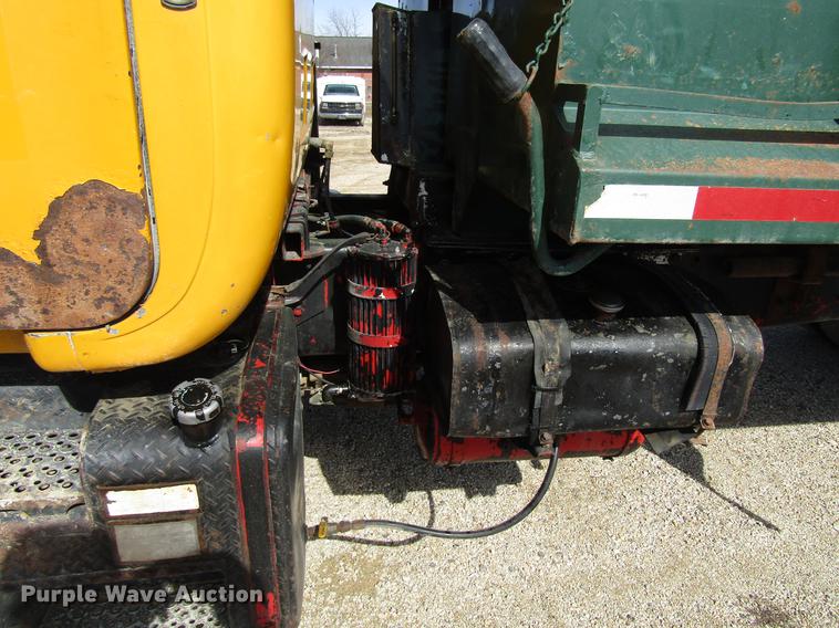 image for item EU9595 1986 Mack DM600 dump truck